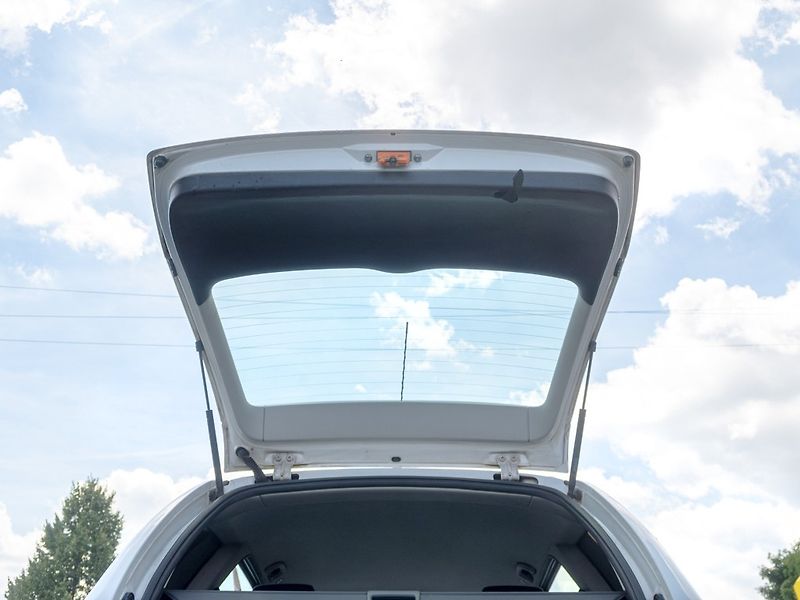 Škoda Octavia (2008) ČR 1.9TDI 74KW – PO SERVISU - fotka 29 z 38