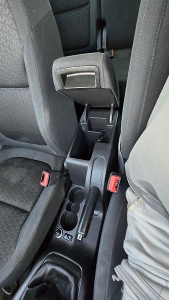 Škoda Yeti 2.0TDI ELEGANCE 4x4*ZADÁNO* - fotka 28 z 41