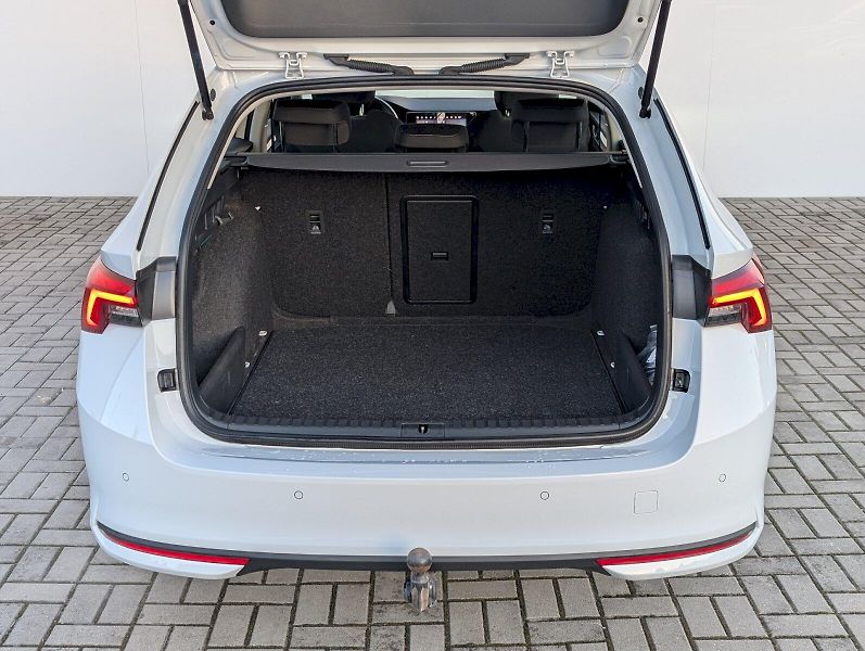 Škoda Octavia (2024) Combi 1,5 TSI / 110 kW Selecti - fotka 11 z 30