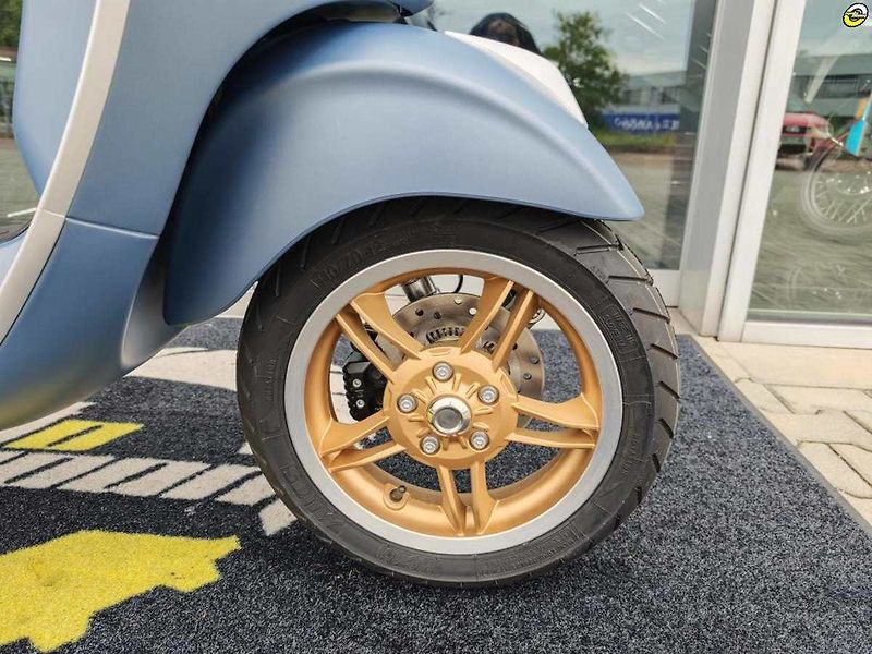 Vespa Primavera 125 3V ABS (2026) Primavera 125 Officina 8 - fotka 8 z 21