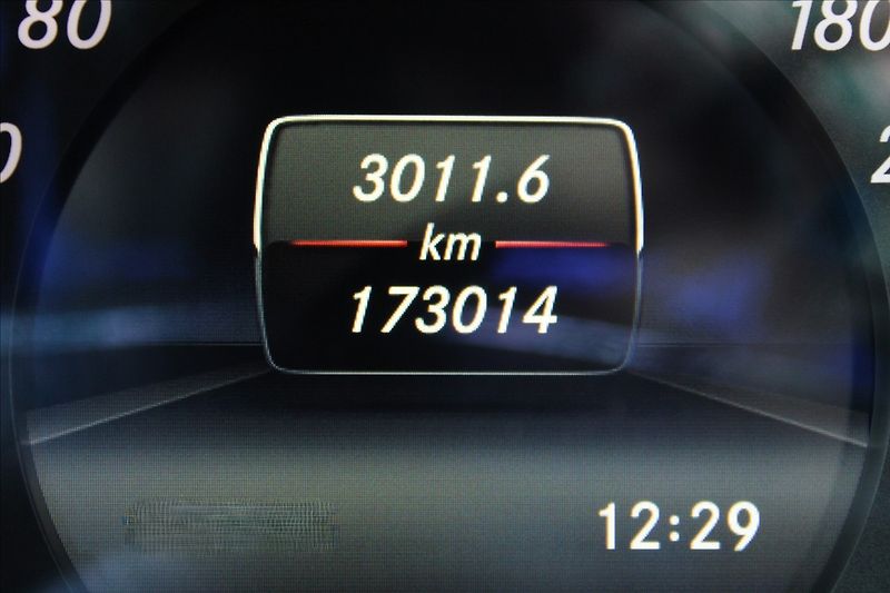Mercedes-Benz Třídy C 2,1 200d  NOVÉ V ČR,VÝHŘEVY - fotka 9 z 32