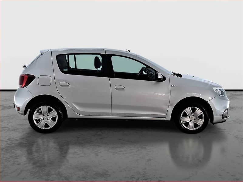 Dacia Sandero (2017) 1.0 SCe, ČR,1.maj - fotka 6 z 15