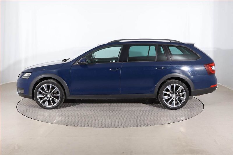 Škoda Octavia (2017) Scout 2.0 TDI, 4X4, Automat - fotka 3 z 27