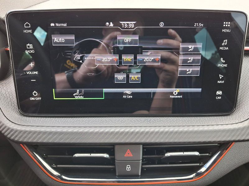Škoda Scala (2025) Monte Carlo DSG 1,5TSi 110kW - fotka 18 z 35