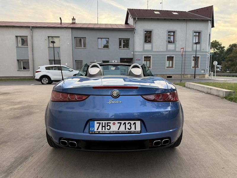 Alfa Romeo Spider (2026) 2.2JTS, nehavarované - fotka 10 z 20