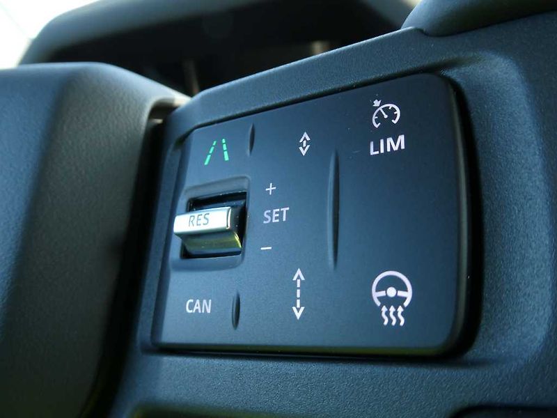 Land Rover Defender (2026) 110 3,0 X-Dynamic SE D250 - fotka 20 z 37