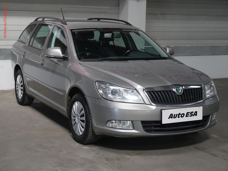 Škoda Octavia (2012) 1.6 TDI, ČR, AC, TZ, temp - fotografie inzerátu
