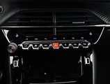 Peugeot 208 (2021) e-GT 50 kWh, SoH 99%, Automat - náhled 11