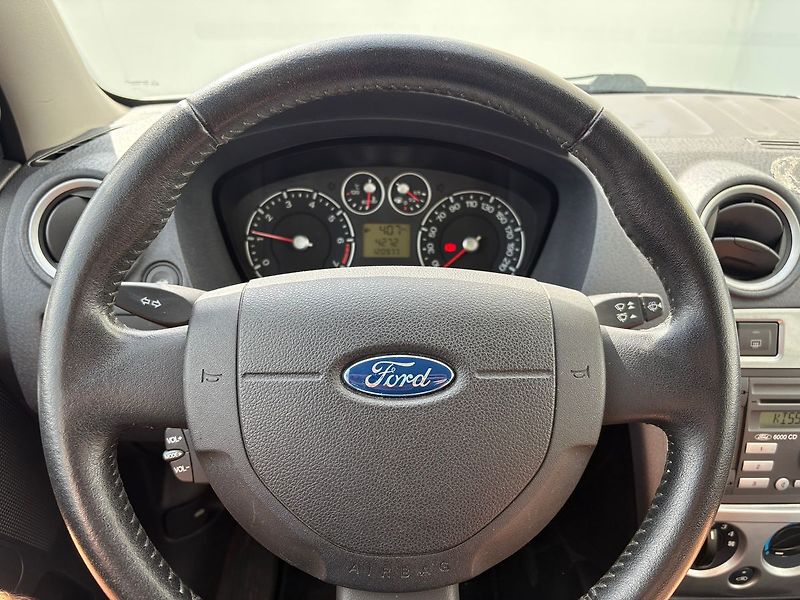 Ford Fusion 1.4, 59kW, Klima - fotka 8 z 13