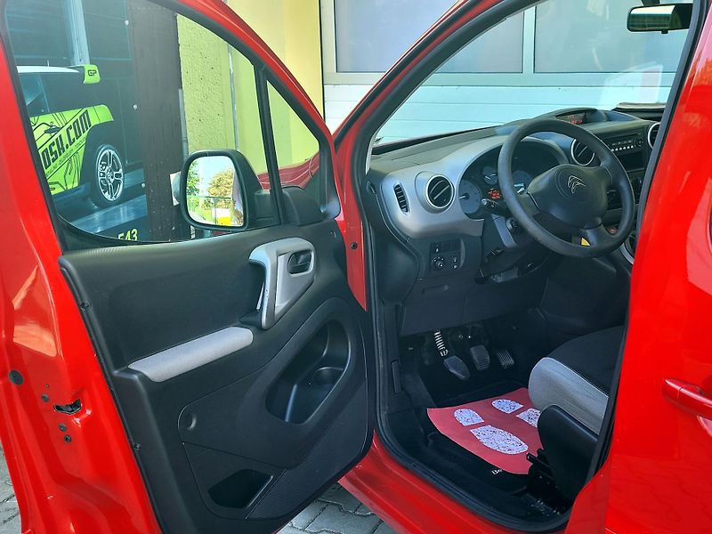 Citroën Berlingo 1,6 bHDi *SERV.KN. záruka km - fotka 19 z 31
