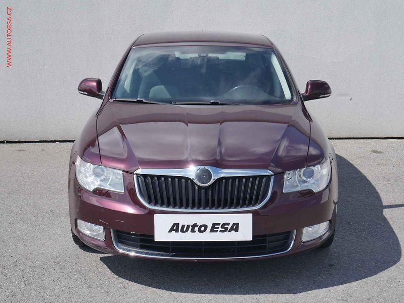 Škoda Superb (2009) 1.4TSi, Ambition - fotka 2 z 12