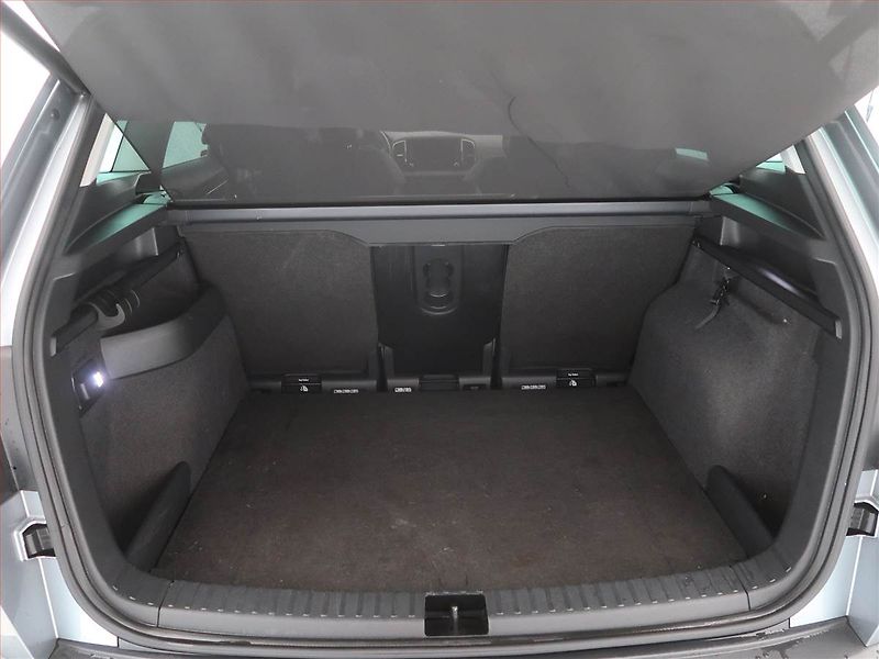 Škoda Karoq (2018) Ambition Plus 1.5 TSI, Automat - fotka 13 z 16