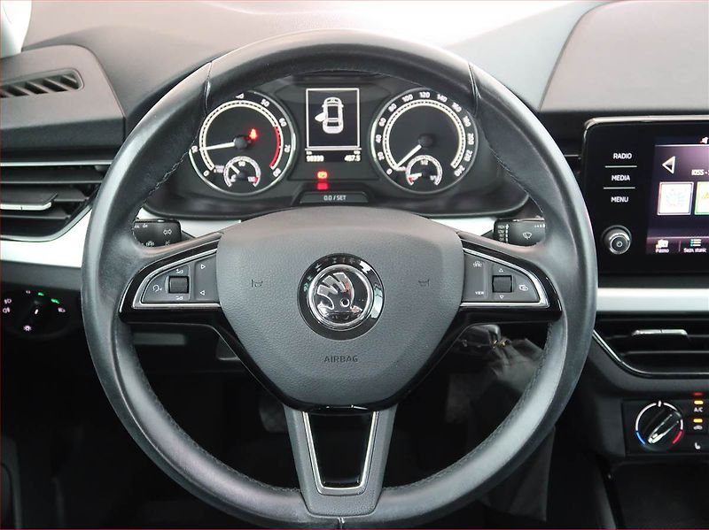 Volkswagen ID.3 (2020) 1st (62 kWh), SoH 89% - fotka 17 z 28