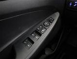 Hyundai Tucson (2018) 2.0 CRDi, 4X4, Automat - náhled 16