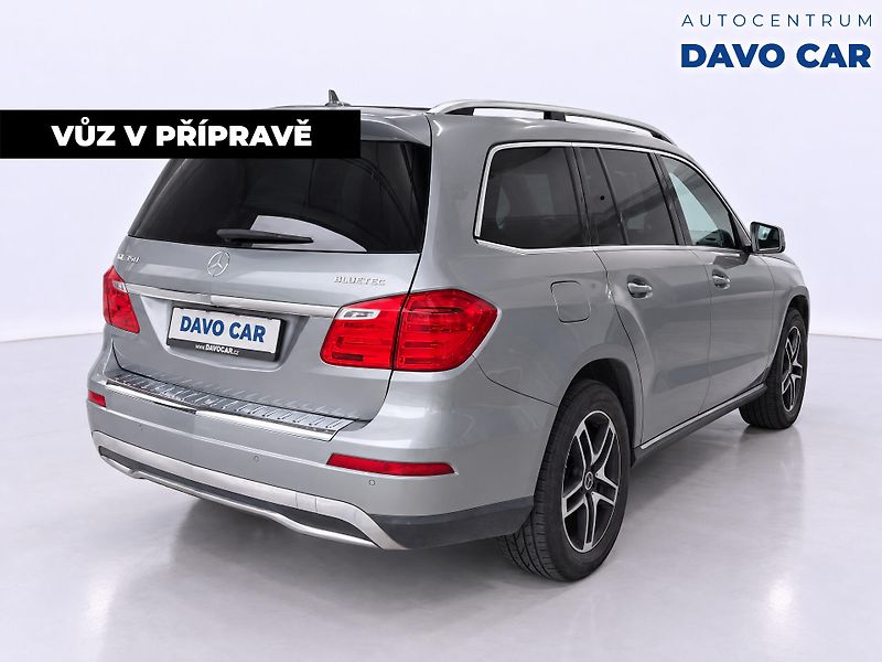 Mercedes-Benz GL 3,0 350d 4M 190kW CZ 1Maj DPH - fotka 5 z 12