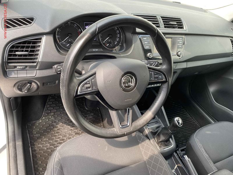 Škoda Fabia (2017) 1.0TSi, ČR, Style - fotka 12 z 17