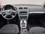 Škoda Octavia (2011) 1.4 TSi, Family, DSG, xenon - náhled 8