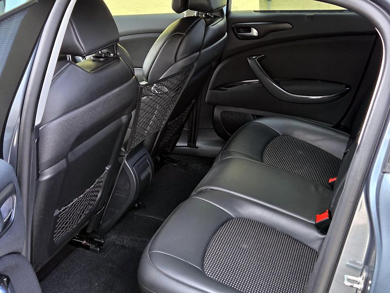 Citroën C5 2,0HDi 120kW SERV.KN,ROZVODY  - fotka 18 z 43