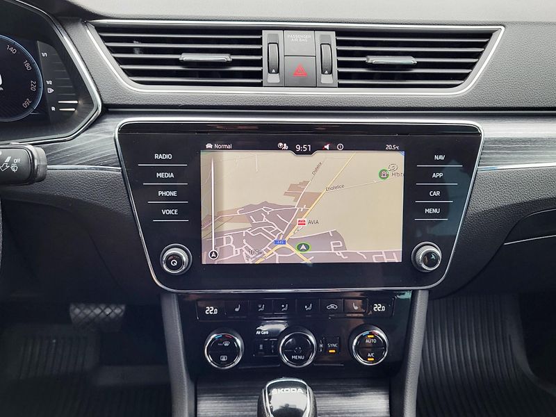 Škoda Superb III FL 2.0 TDi DSG STYLE+ *ČR - fotka 12 z 46
