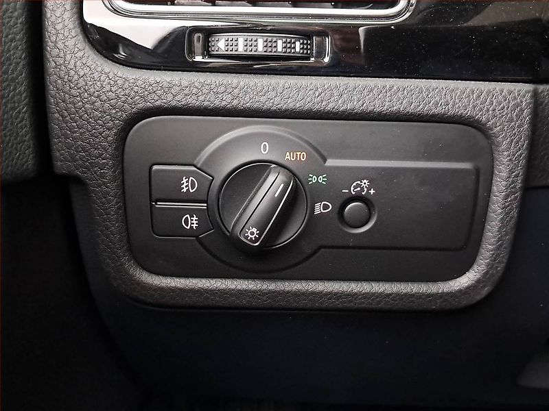 Volkswagen Touareg (2016) 3.0 TDI - fotka 19 z 22
