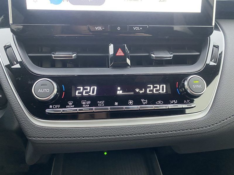 Toyota Corolla Cross 1.8 Hybrid MC25 Style - fotka 19 z 24