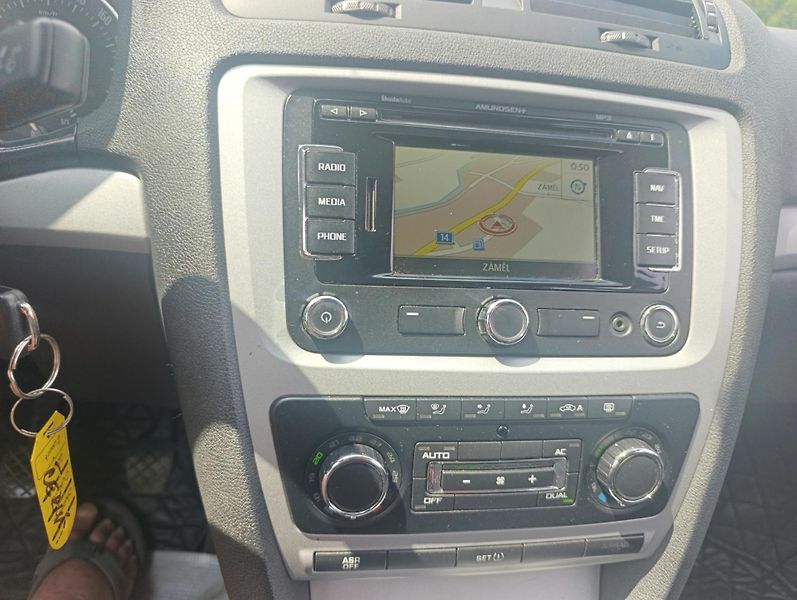 Škoda Octavia (2012) 1.2 TSi 77kw navi tažné 6-kval - fotka 18 z 21