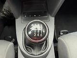 Volkswagen Touran 1,6 TDi BLUEMOTION STYLE - náhled 24
