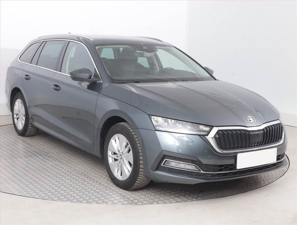 Škoda Octavia Clever 1.5 TSI, Navi, Tempomat