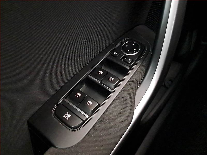 Kia Ceed (2018) 1.0 T-GDI, Serv.kniha, Navi - fotka 27 z 28