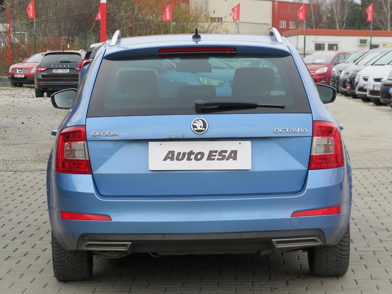 Škoda Octavia (2013) 2.0TDi, Bixen, navi, kamera - fotka 5 z 36