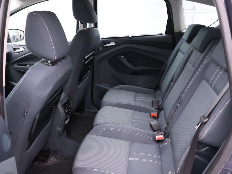Ford C-MAX 2,0 TDCi 120kW Titanium 1.Maj. - fotka 15 z 37