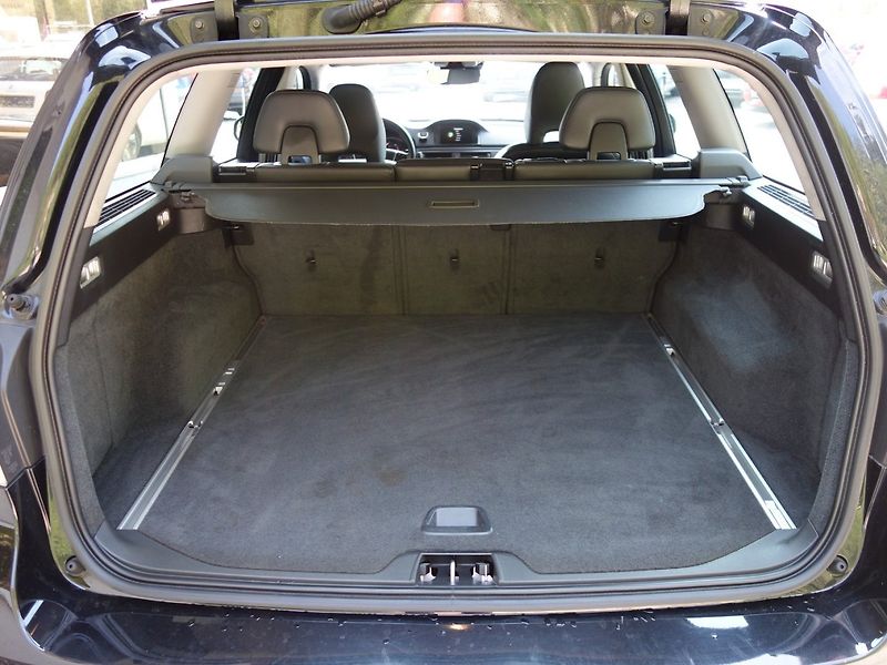 Volvo V70 (2015) 2.0D4 133kW 8A DRIVE - fotka 31 z 39
