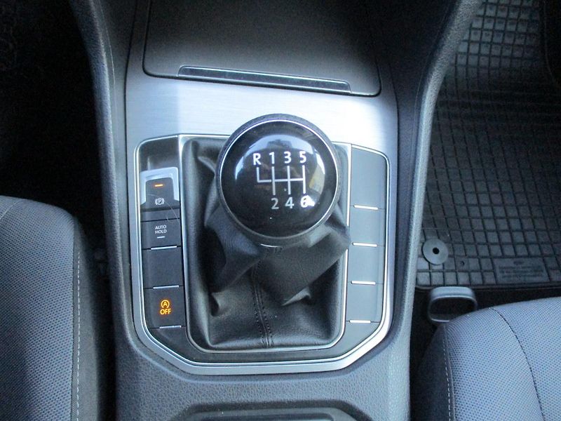 Volkswagen Golf Sportsvan 1.2TSi 81kW 95TKM 6st.MAN.P - fotka 19 z 45