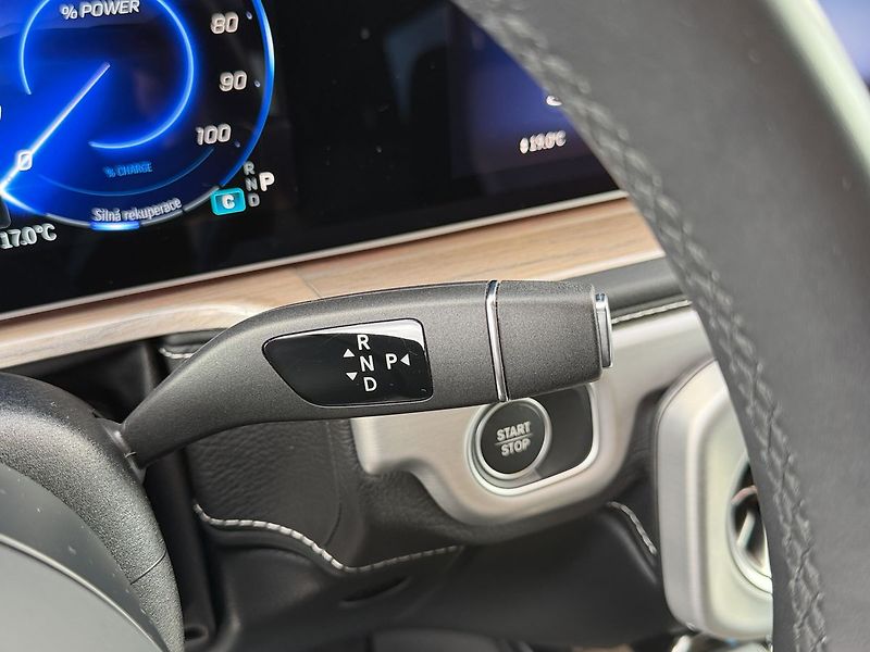 Mercedes-Benz Třídy G 580 s technologií EQ - fotka 20 z 42