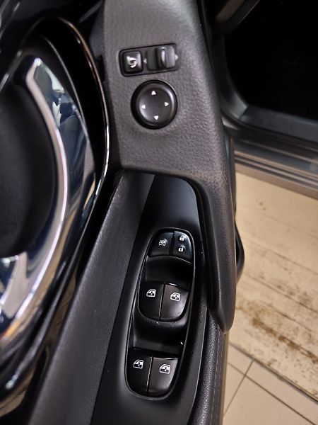 Nissan Qashqai (2019) 1.7 DCi 110kW 4x4 Acenta - fotka 14 z 21
