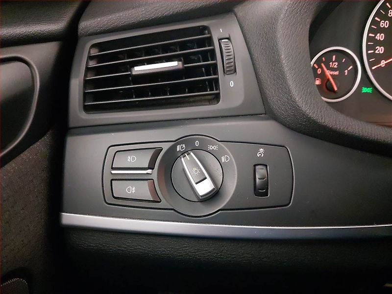 BMW X3 (2012) xDrive20d, 4X4, Automat - fotka 21 z 22
