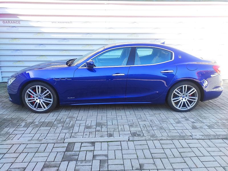 Maserati Ghibli 3.0 V6 316kW S Q4 LIFT, AT - fotka 5 z 48