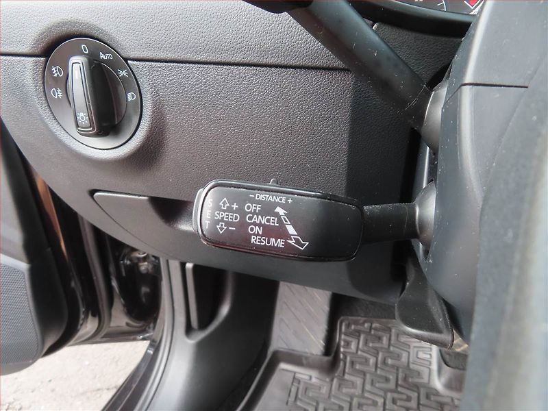 Škoda Octavia (2018) 1.6 TDI, Automat, Navi - fotka 24 z 25