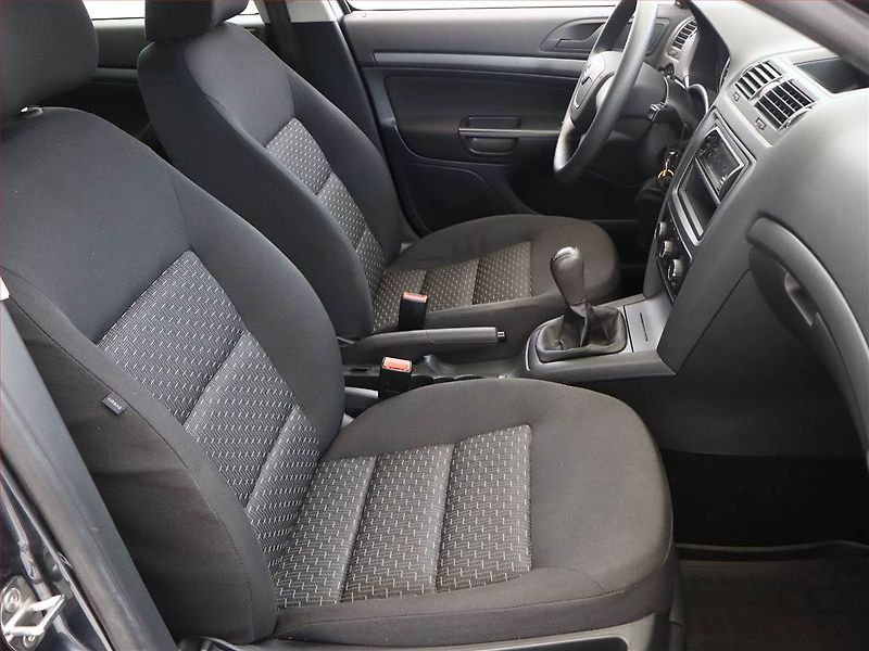 Škoda Octavia (2012) 2.0 TDI, Serv.kniha - fotka 7 z 14