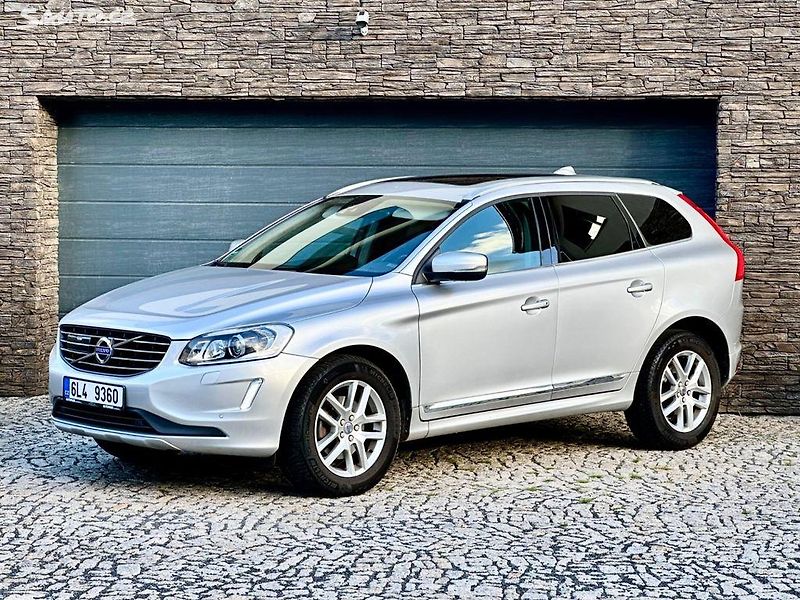 Volvo XC60 (2016) D5 4x4 - fotka 1 z 11