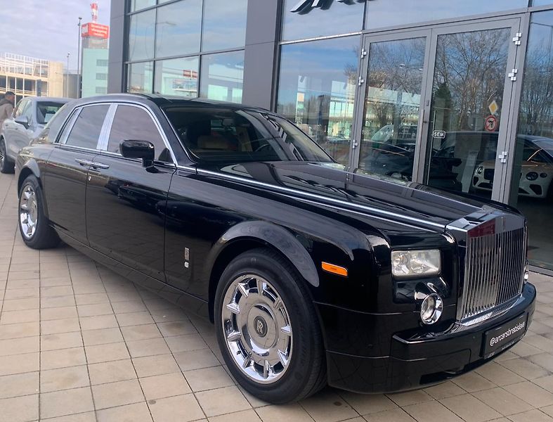 Rolls-Royce Phantom (2005) 6.7i v12 Original 42000km - fotka 3 z 10