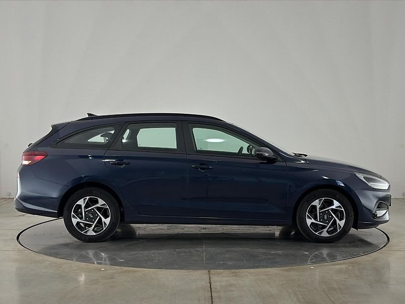 Hyundai i30 Smart DCT - fotka 16 z 27