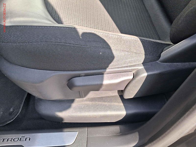 Citroën C4 SpaceTourer (2019) 1.5HDi, Shine, AT, TZ, panor - fotka 14 z 19