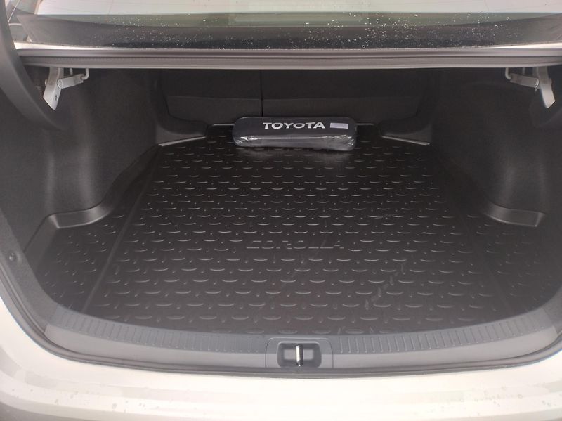 Toyota Corolla (2025) SD 1.8 FHEV Comfort - fotka 12 z 14