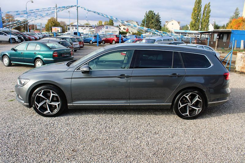 Volkswagen Passat (2017) 2,0TDI HIGHLINE XENONY ALUKOLA - fotka 4 z 17