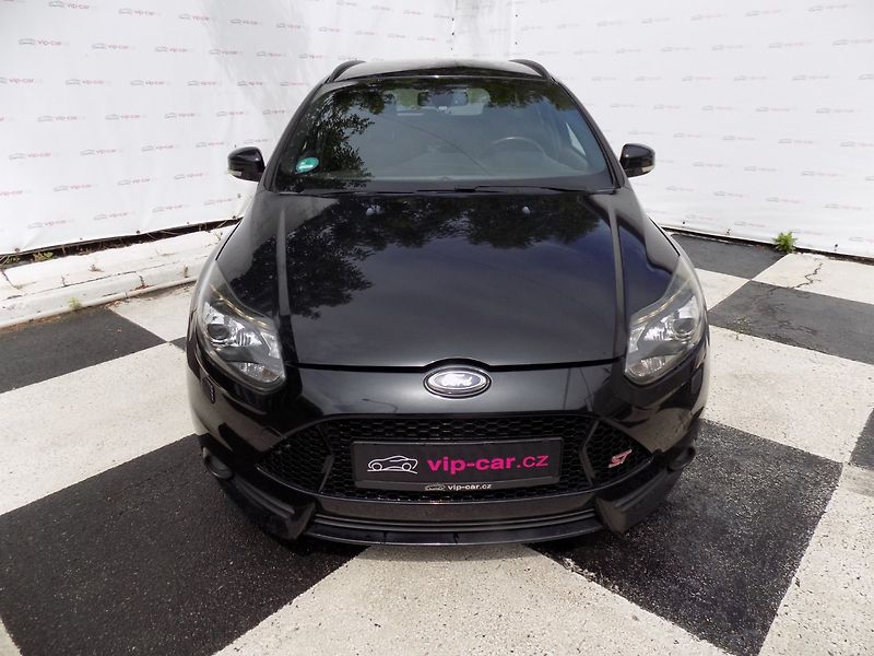 Ford Focus (2013) 2.0i ST/Bi-xenon/kůže/LED/ - fotka 4 z 36