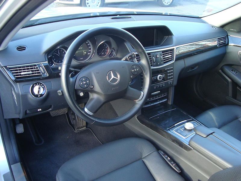 Mercedes-Benz Třídy E (2008) E 500,1.Maj. v ČR,Servisní k. - fotka 25 z 74