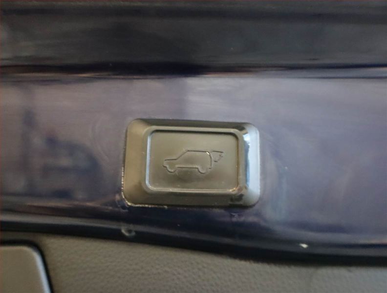 Toyota RAV4 (2023) 2.5 Hybrid - fotka 25 z 25
