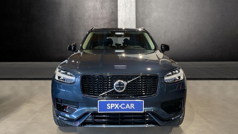 Volvo XC90 PLUS BRIGHT, B5 AWD, 173+10 kW - fotka 3 z 38