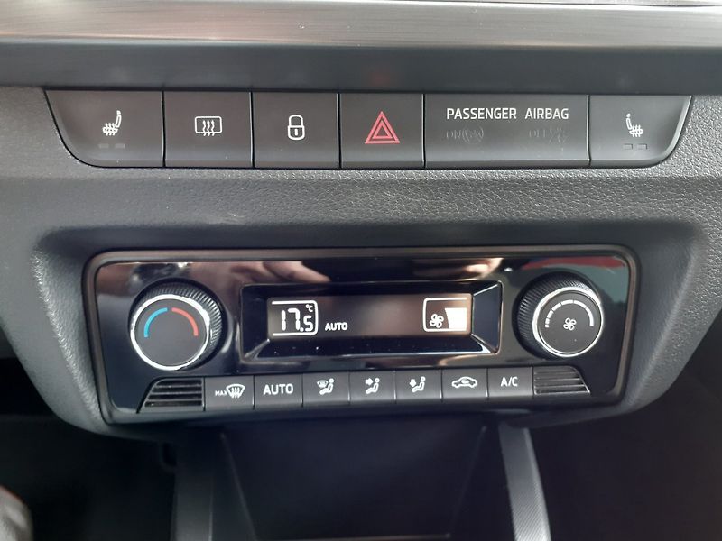 Škoda Fabia (2017) III Kombi 1.2 TSi 81kW - fotka 16 z 40
